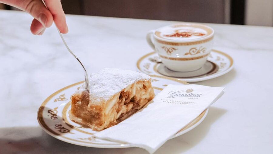 Vienna: Gerstner KuK Hofzuckerbäcker Baking Show & Tasting - Where the Show Starts at Schönbrunn, and How to Find It Fast