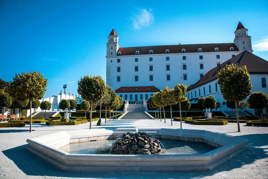 Vienna: Guided Bratislava & Devín Castle Tour via Hainburg - The included snacks and the wine or spirits tasting