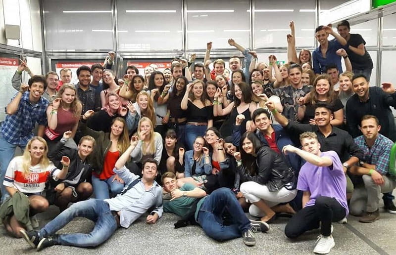 Vienna: Guided Pub Crawl with Club Entry - Stop 1: Dick Mack’s Irish Pub, Your First Social Win