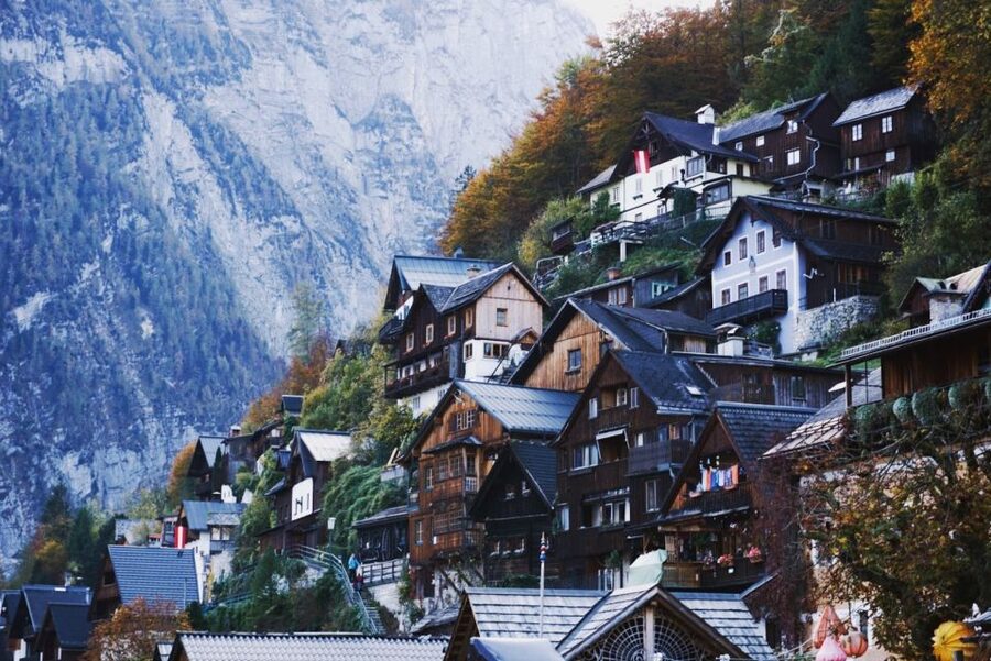 Vienna: Hallstatt & Alpine Peaks Day Trip with Admont Abbey - Key highlights at a glance