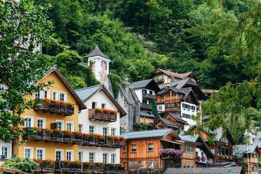 Vienna: Hallstatt Day Trip with Boat Ride Option - Getting out of Vienna fast, and why the ride matters