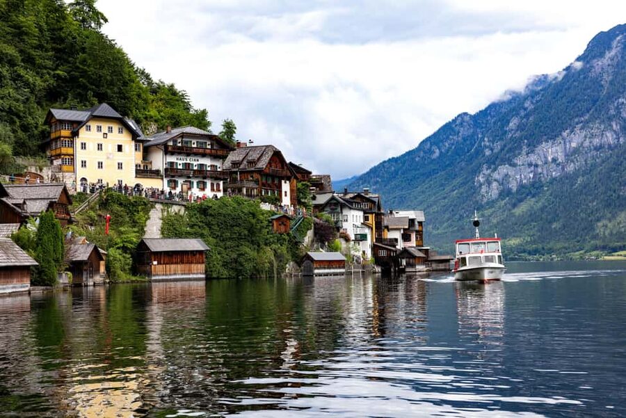 Vienna: Hallstatt Guided Tour with Hotel Pickup & Drop-off - The coach ride through Salzkammergut: what you’re really buying