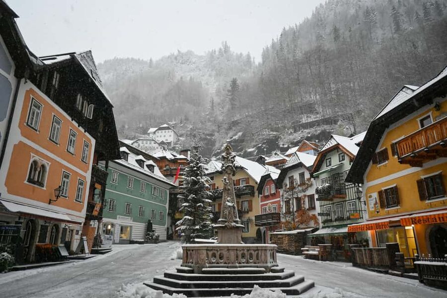 Vienna: Hallstatt Guided Tour with Hotel Pickup & Drop-off - Return to Vienna: staying comfortable on the long ride home