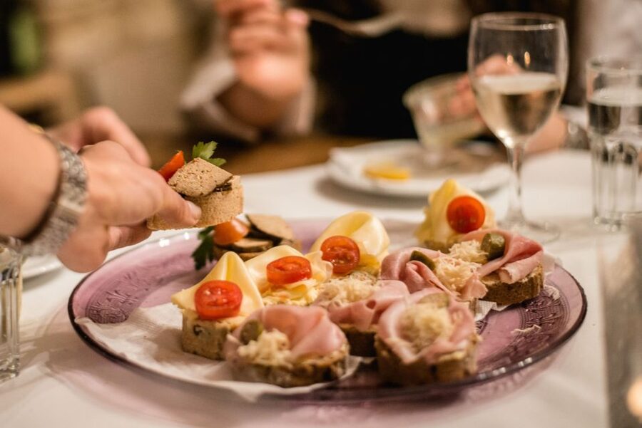 Vienna: Hidden Wine Cellars Tasting Experience - What You’ll Taste: Three Viennese Wines Plus Snack Pairings