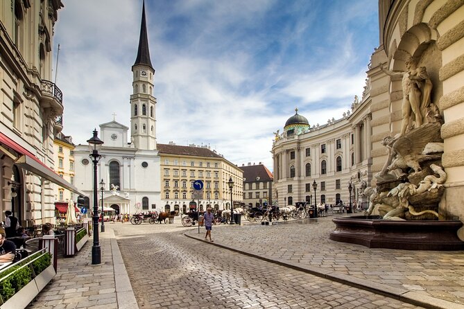 Vienna Highlights Self guided scavenger hunt and Walking Tour - Who this Vienna hunt suits best