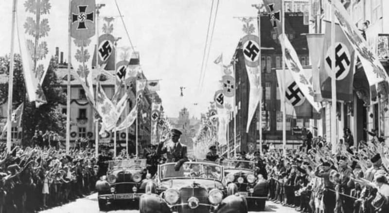 Vienna: Historical Walking Tour - Hitler and the 1900's - Key things you will notice on this Vienna walk