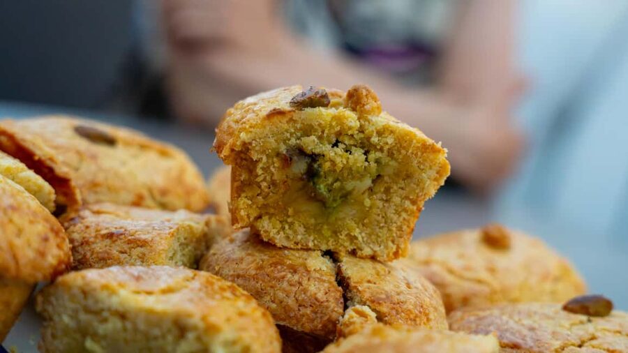 Vienna: Italian-Austrian Pastry Class – Pasticciotto & Drink - Making the shortcrust dough from scratch (the part most people skip)