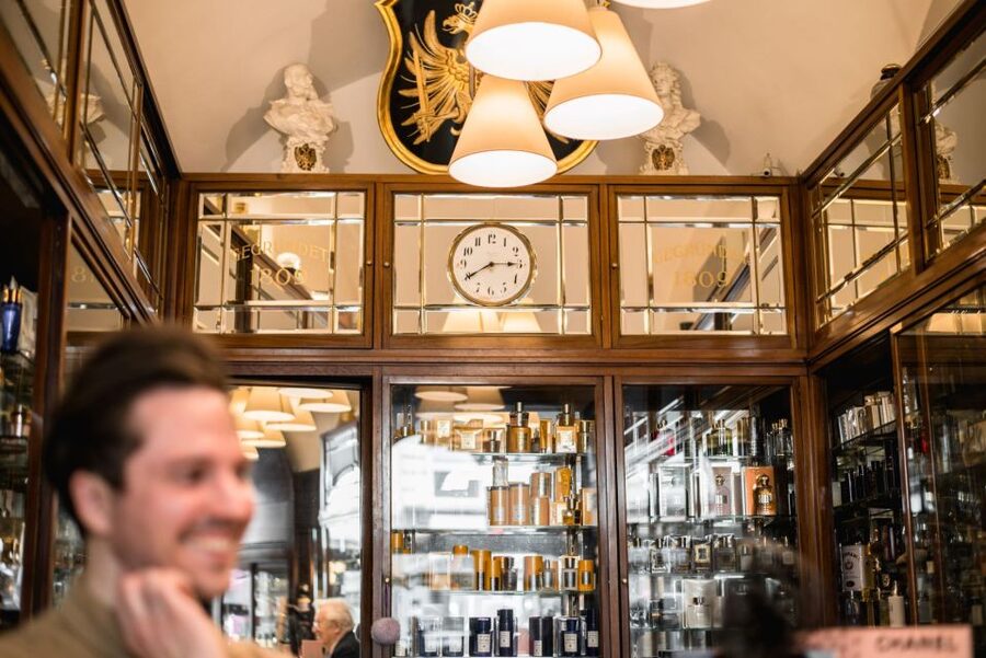Vienna: KuK Perfumery Filz - Viennese Perfume Tasting - Meeting at the Café, Then Settling In Like a Local