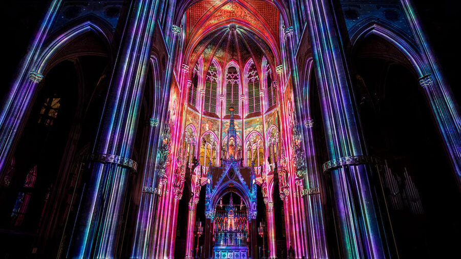 Vienna: Light of Creation Votive Church Immersive Light Show - Rules that affect your experience: photos, noise, kids, and flashing light