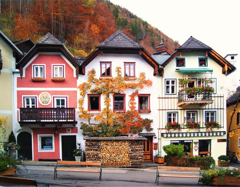 Vienna: Melk, Hallstatt, Salzburg and Mountains Lakes Tour - Vienna to the Alps in one long, doable day