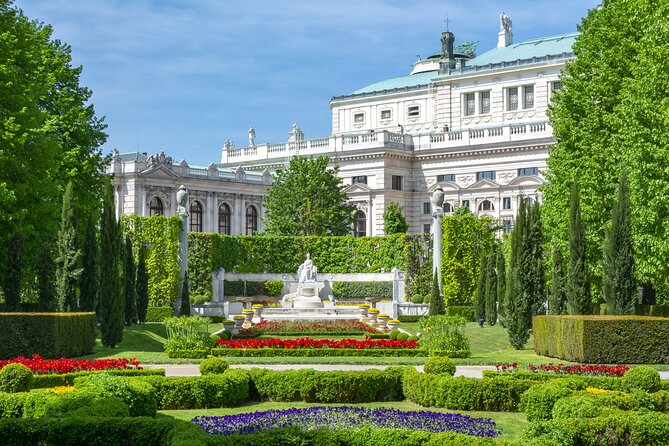 Vienna: Old Town Highlights Private or Group Walking Tour - Kaiserliche Schatzkammer Wien: where skip-the-line becomes real value