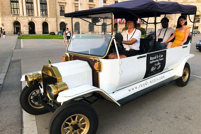 Vienna Oldtimer Tour (60 min) Incl. bottle of Prosecco - The 60 minute loop, what you will actually see (and what you might not)