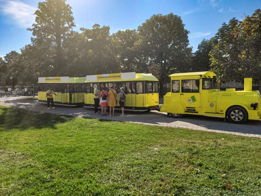 Vienna: Panorama Train Tickets to explore Schönbrunn Palace - How the 9-stop hop-on loop works (and where you should start)