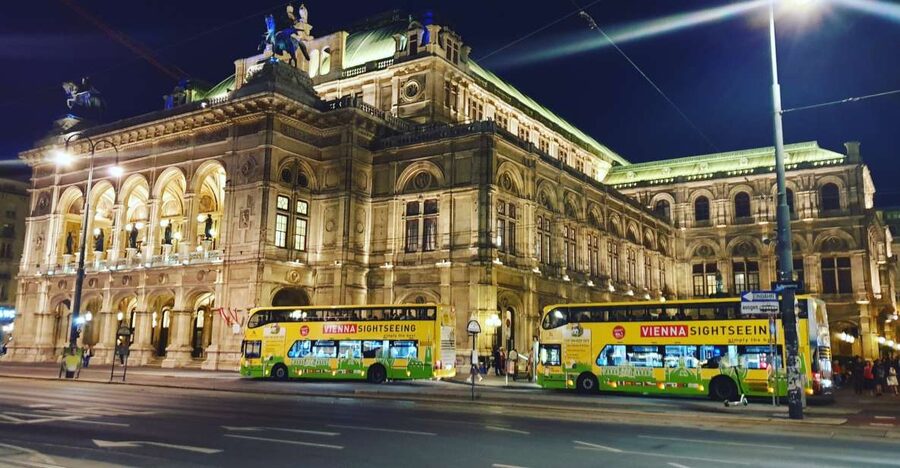 Vienna: Panoramic Night Tour by Bus - Vienna State Opera to Ringstrasse: the point of this 1-hour night loop