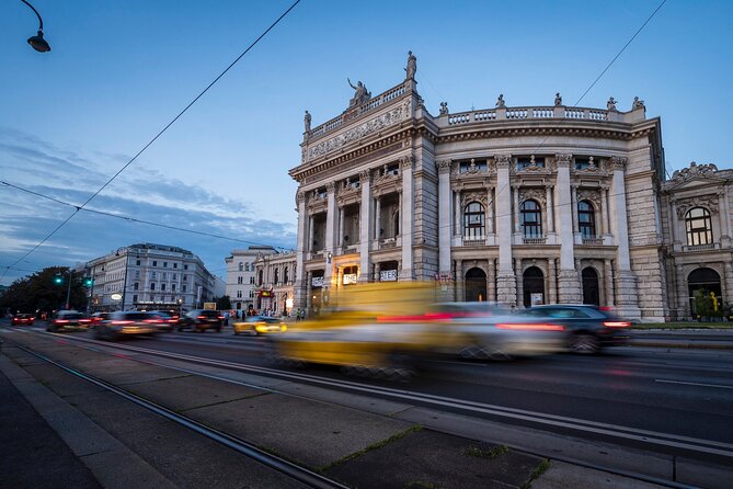 Vienna Photography Masterclass - Private Photography Lesson - Hofburg and Heldenplatz: where your composition practice clicks