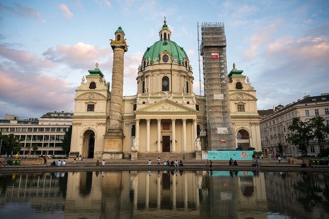 Vienna Photography Masterclass - Private Photography Lesson - Albertina and Vienna State Opera: grand scale with a photo lesson finish