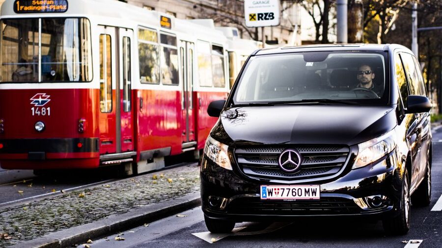 Vienna: Private 3-Hour City Highlights Van Tour - Hotel pickup to Ringstraße, how the van tour keeps you comfortable