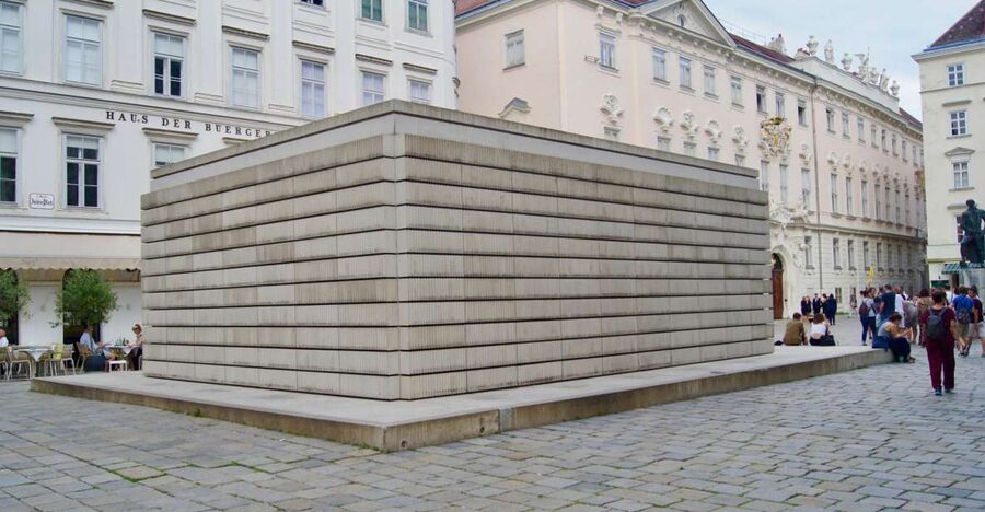 Vienna: Private Jewish Walking Tour - Vienna’s Jewish timeline, and why Salomon is the right opening