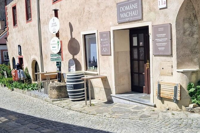 Vienna: Private Tour Wachau Dürnstein and Melk - Wine tasting in Dürnstein, plus what to order locally