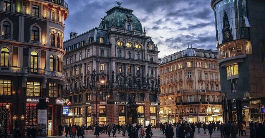 Vienna Private Walking Tour including State Opera - Starting at Stephansplatz 8A, Then Heading Toward the Opera