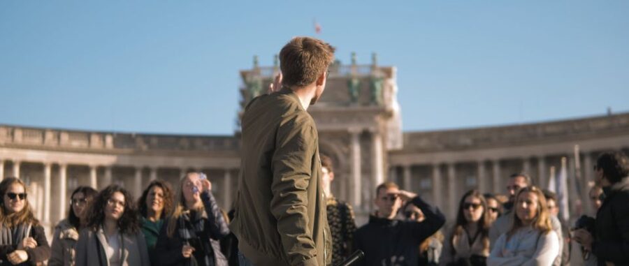 Vienna: Private Walking Tour to The Hofburg & Graben Street - From Albertina Gallery to the Opera area: learn while you look