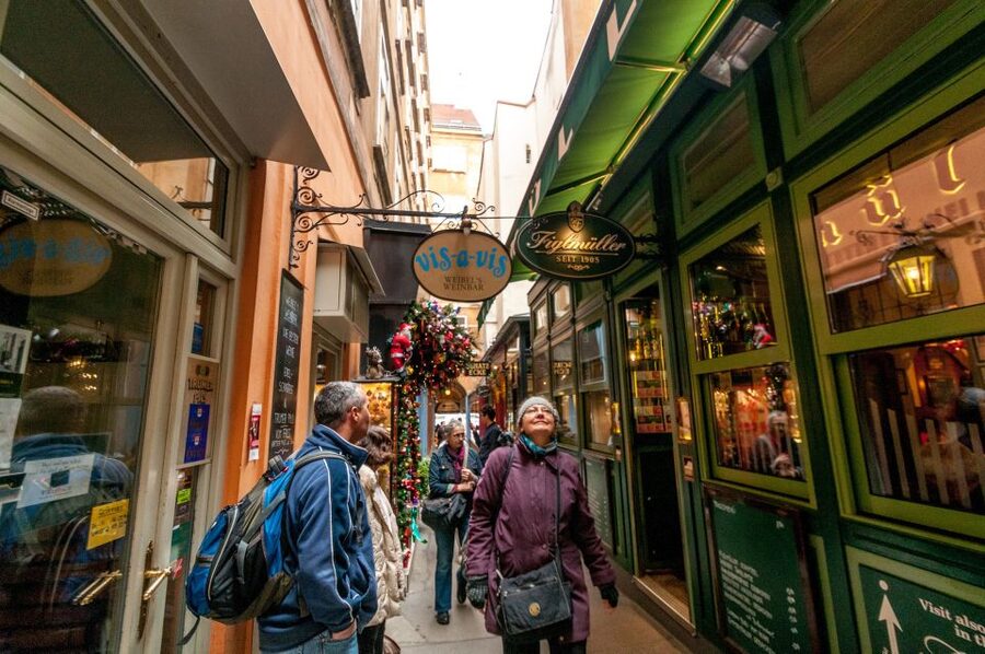 Vienna: Romantic Old Town 2-Hour Discovery Tour - Key highlights you’ll actually feel on the walk