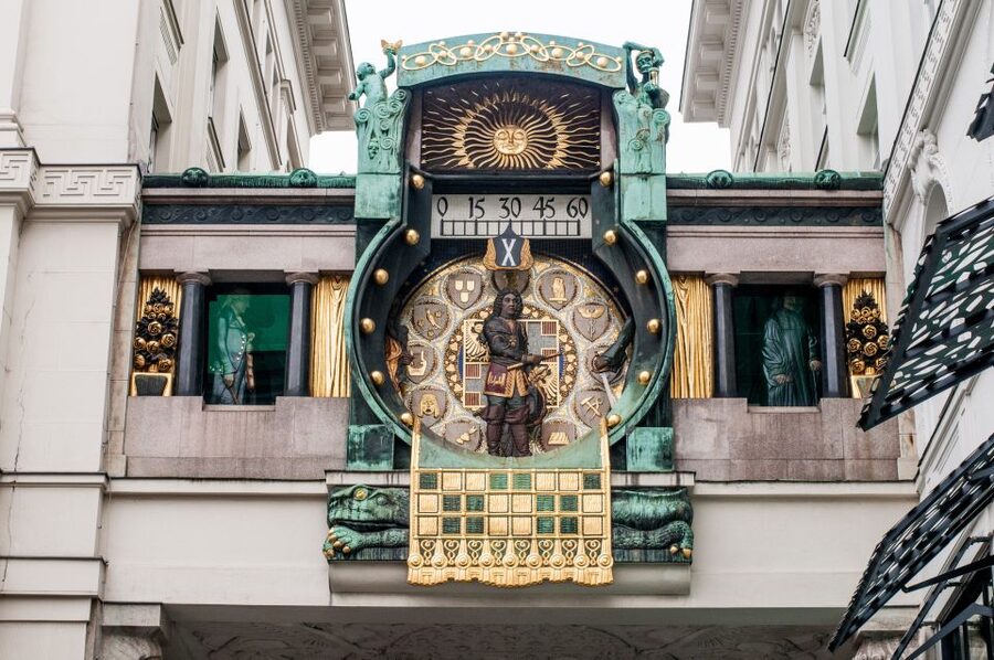 Vienna: Romantic Old Town 2-Hour Discovery Tour - Private guide value, price split, and language options that matter
