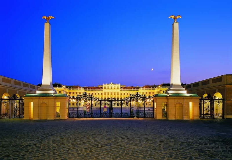 Vienna: Schönbrunn Palace Evening Tour, Dinner and Concert - Key Things to Know Before You Go