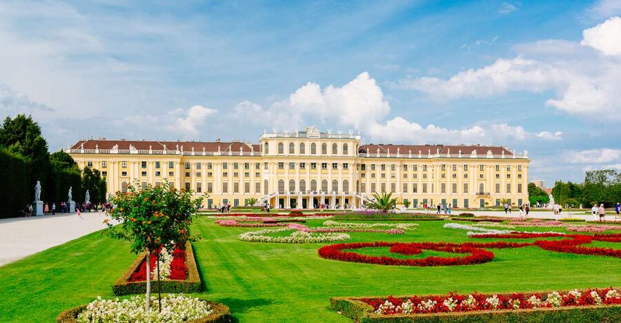 Vienna: Schönbrunn Palace & Garden Skip-the-Line Guided Tour - Schönbrunn Palace in 2 Hours: What You Actually See