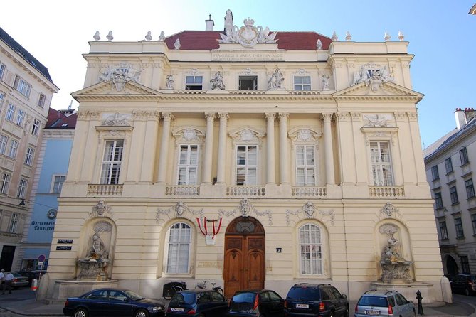 Vienna Secrets Walking Tour to Backyards and Mysterious Locations - Mozart’s exclusive residence story, and the millionaire twist