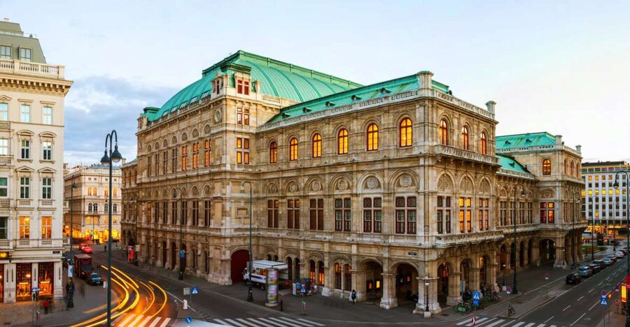 Vienna: Self-Guided Audio Walking Tour on Your Phone - How the phone audio tour actually works in Vienna