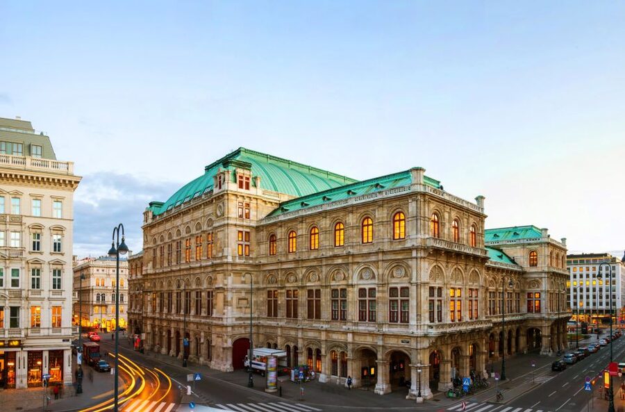 Vienna: Self-Guided Audio Walking Tour on Your Phone - Phone requirements and the one thing you should check first