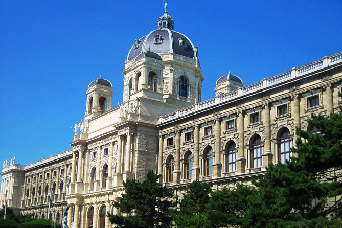 Vienna Sightseeing FLEXI Pass - Palaces, gardens, and Schönbrunn, where most people spend their time
