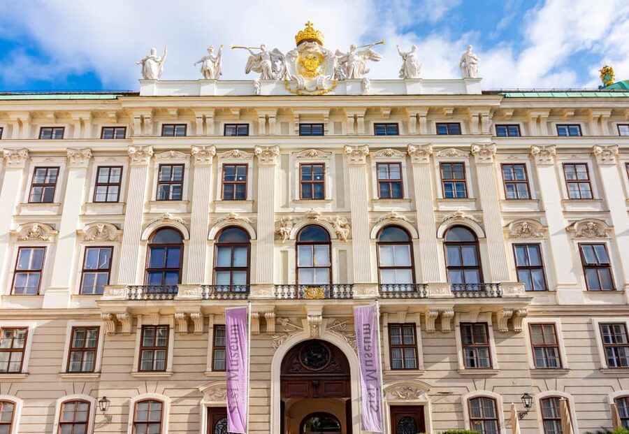 Vienna: Skip-the-Line Hofburg and Empress Sisi Museum Tour - Heldenplatz, Heroes’ Square, and the Spanish Riding School Pass-By