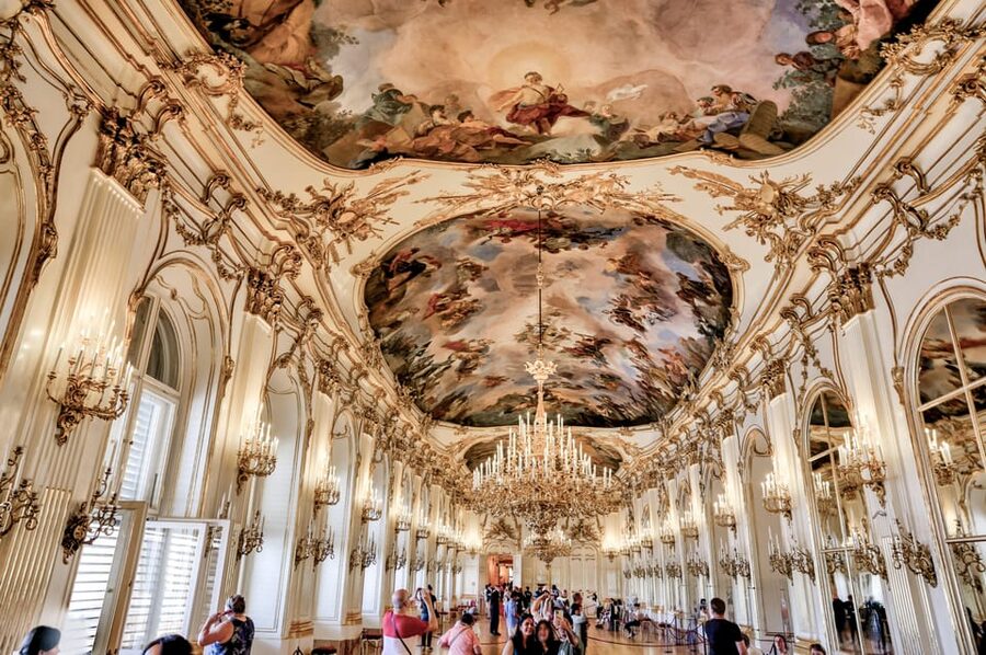 Vienna: Skip-the-Line Schönbrunn Palace and Gardens Tour - Inside Schönbrunn Palace: 22 Staterooms You Can Actually Follow