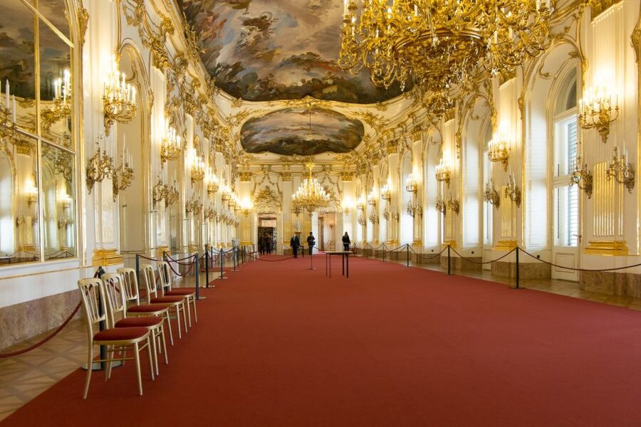 Vienna: Skip-the-Line Schönbrunn Palace & Gardens Tour - Gardens and Gloriette: what you get in 30 minutes outdoors