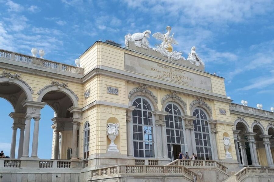 Vienna: Skip-the-Line Schonbrunn Palace Private Tour - Gloriette Hill: the palace viewpoint with political symbolism