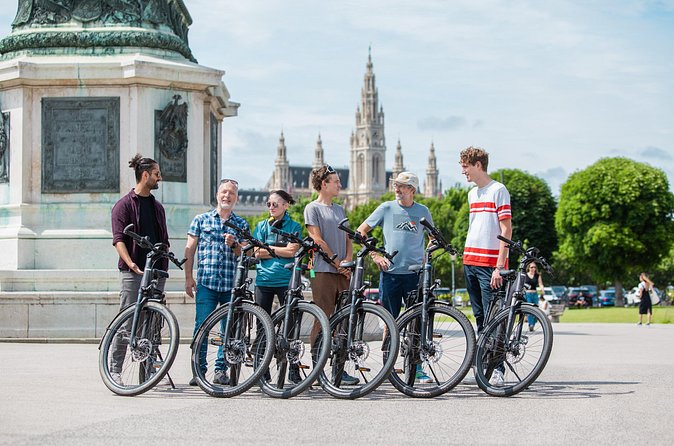 Vienna Small Group E-Bike Tour - Hundertwasserhaus: the quirky stop that makes photos fun