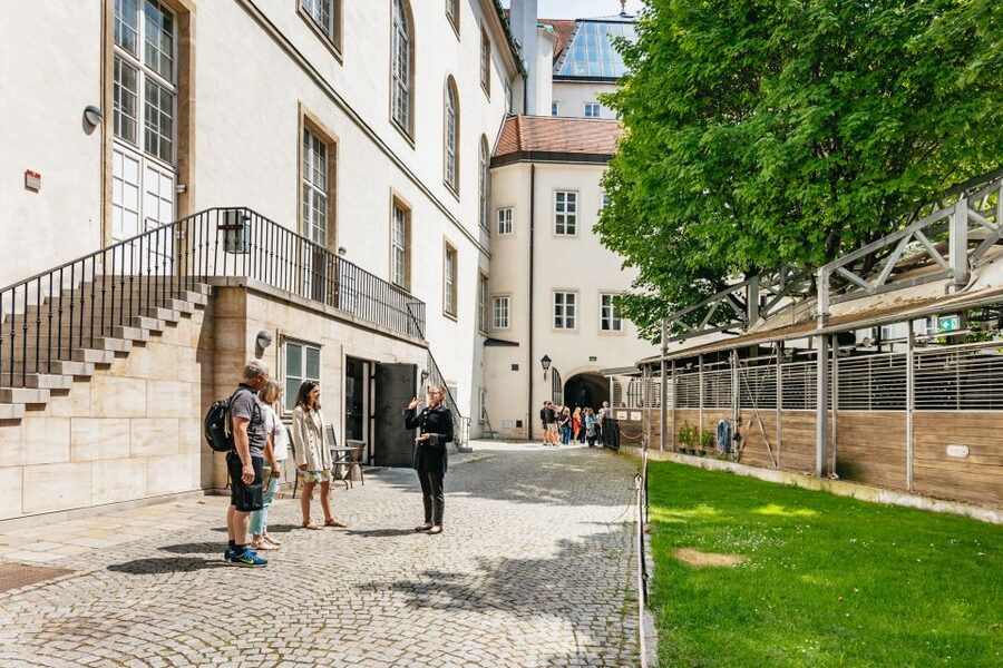Vienna Spanish Riding School Guided Tour - Arena time and the tack room: how you understand the show