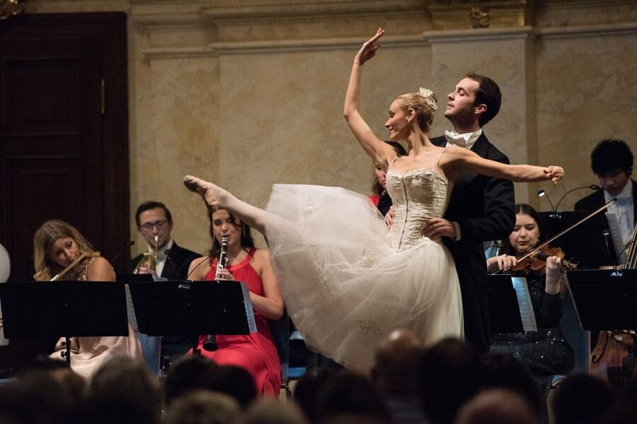 Vienna Supreme Orchestra at Palais Niederösterreich - Soloists, dancers, and singers, not just a standard concert