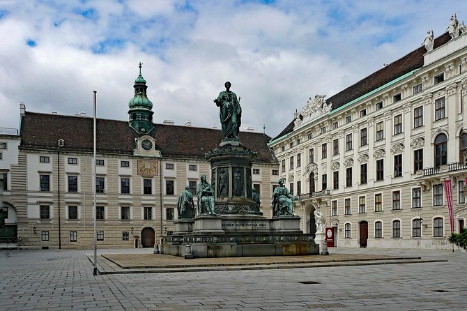 Vienna: The Great Plague Exploration Game - Bäckerstrasse courtyards: the wolf, the cow, and that strange backgammon mural