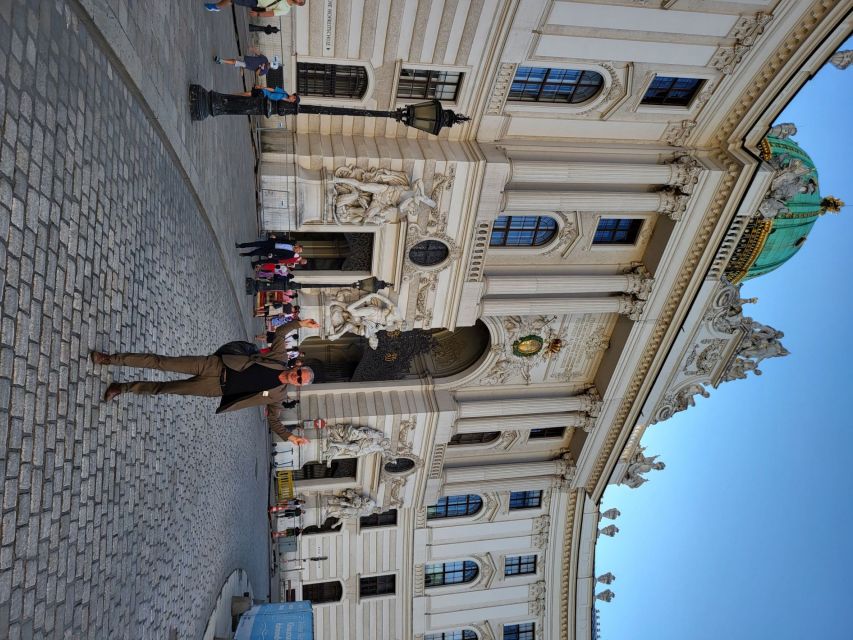 Vienna - the making of a Weltstadt - guided Citytour - Burggarten, Josefsplatz, and the Albertina area: art and culture in the flow