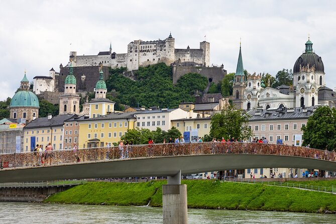 Vienna To Hallstatt Day Tour With Hotel Pick-Up And Drop Off - The Landzeit breakfast stop, coffee time, and meal planning that actually helps