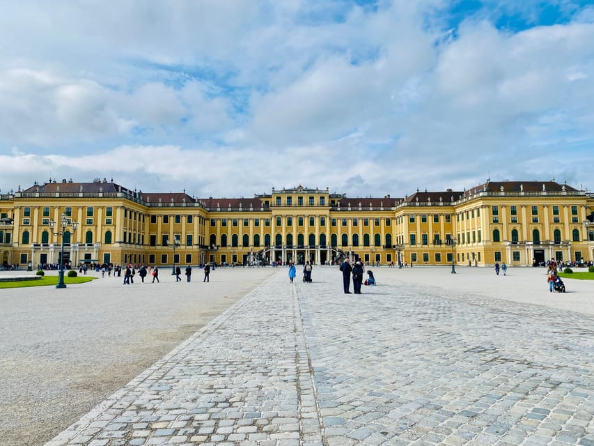 Vienna: UNESCO Schönbrunn Palace Guided Tour with Entry - Logistics Without the Headache: Meeting Point, Timing, and Flow
