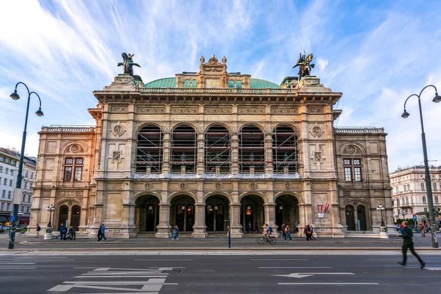 Vienna Walking Tour, Hofburg Palace, St Stephen’s Cathedral - Hofburg Palace complex: courtyards, power, and what to look for