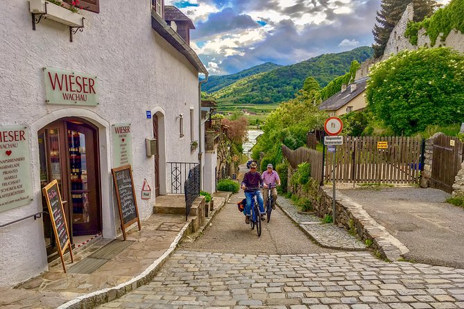 Wachau for Adventurers - Optional lunch at a local wine tavern, and how to plan for it