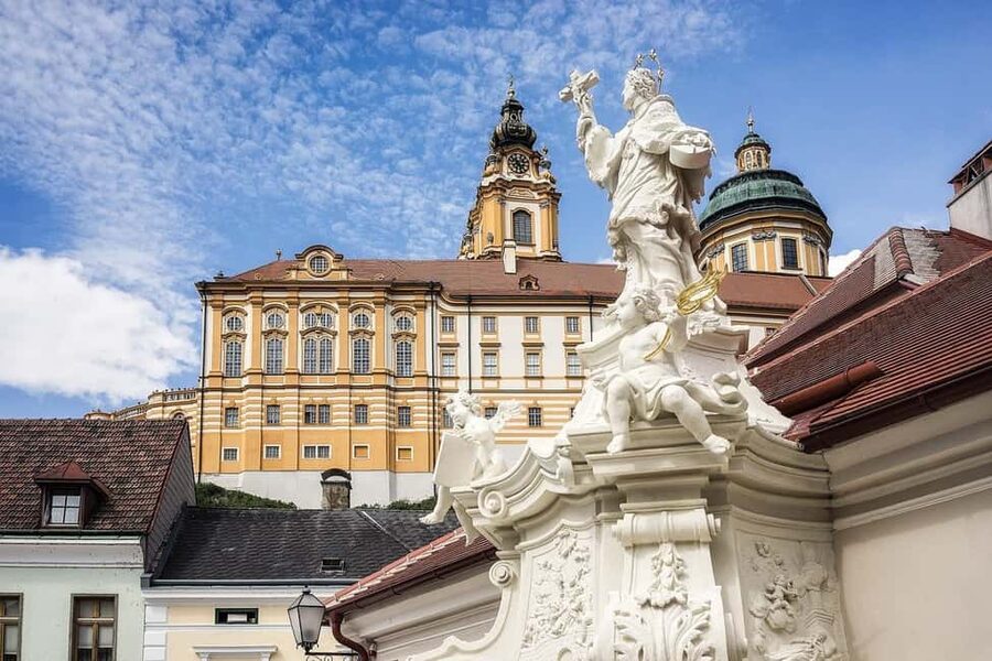 Wachau, Melk Abbey & Salzburg (Sound of Music & UNESCO) - Getting there comfortably: van comfort, hotel pickup, and a small group