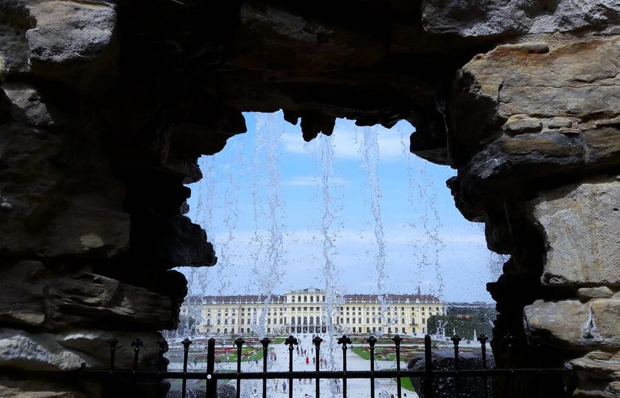 Wien: Tours with locals by public transport & walking - Why this Vienna tour is about riding, not just sightseeing